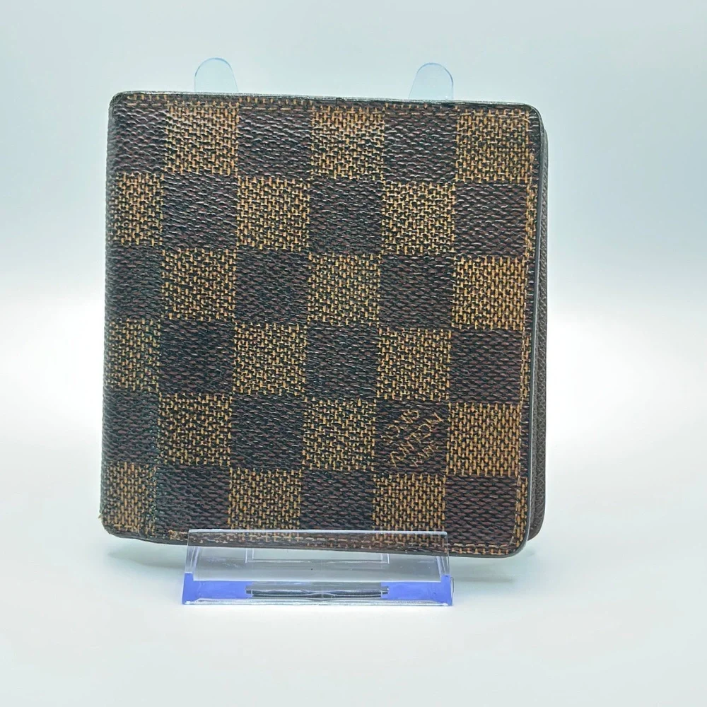 Louis Vuitton Damier Ebene 6-Slot Bifold Wallet - Picture 2 of 14
